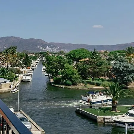 Lovely Mediterranean Penthouse In Costa Brava * Empuriabrava